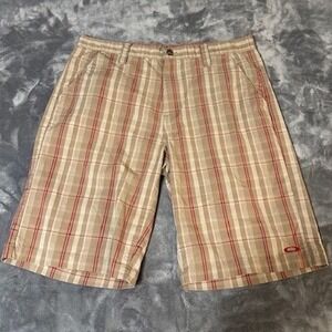 Oakley Men's Plaid Golf Casual Shorts Tan Red Size 34 Golfing Cotton Blend
